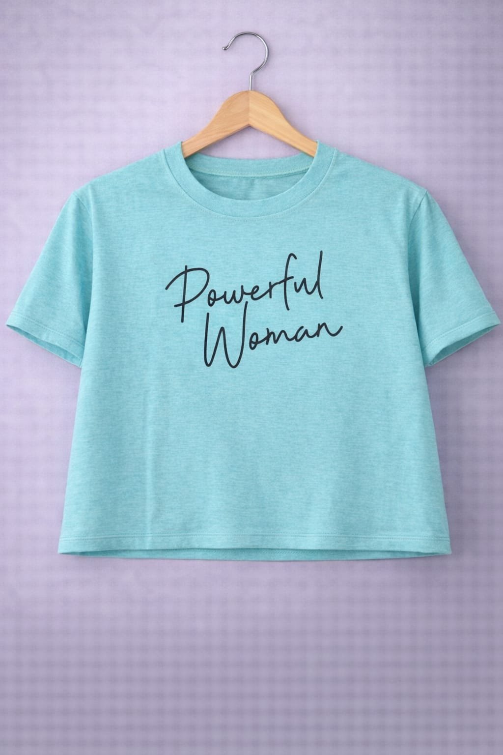 Powerful woman crop tee